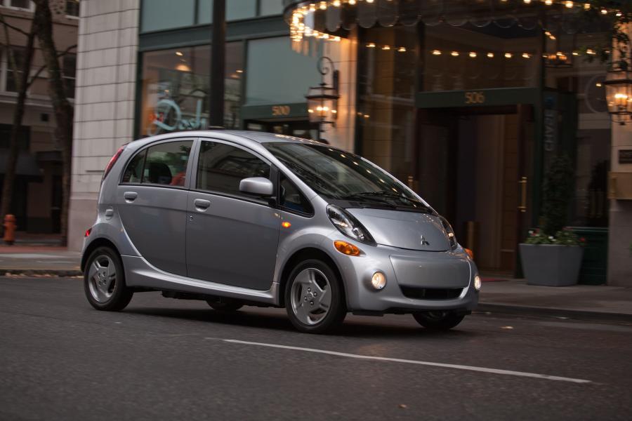  Mitsubishi i-MiEV 2012 года  (US) (фото 88 из 234)